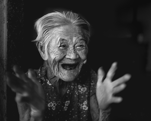 Nhiếp ảnh gia Nguyễn An Di - Portraits Niem vui kho ta 